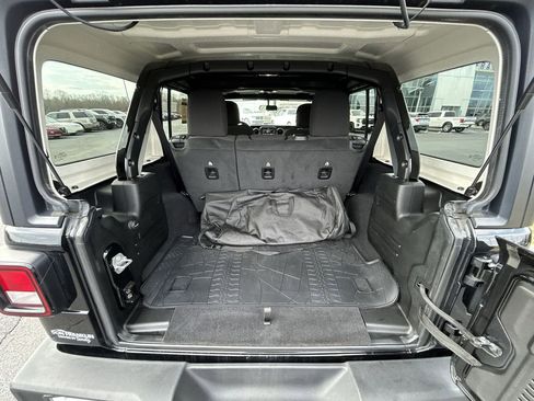 Used 2021 Jeep Wrangler Unlimited Sport AWD/4WD image 29