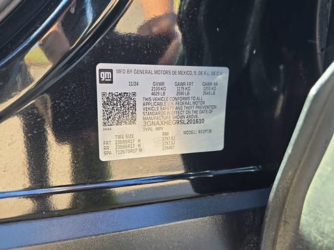 Used 2025 Chevrolet Equinox LT w/ Convenience Package II FWD image 34