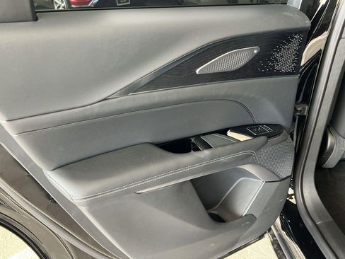 New 2026 Cadillac Lyriq V image 27