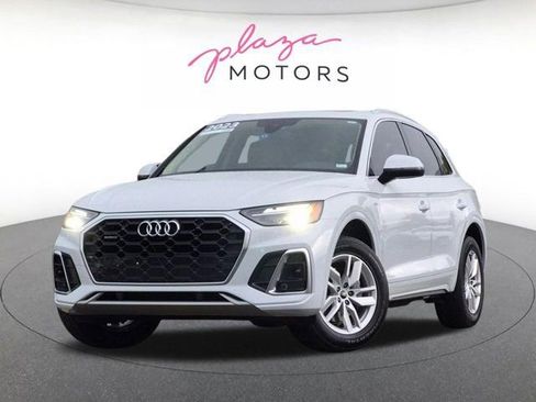 Certified 2023 Audi Q5 2.0T Premium w/ Convenience Package AWD/4WD image 1