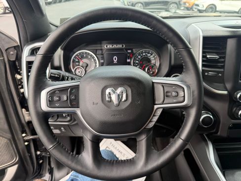 Used 2021 RAM 1500 Big Horn AWD/4WD image 18