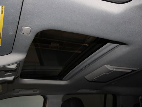 Used 2019 GMC Yukon XL Denali w/ Denali Ultimate Package image 24