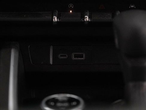 Used 2024 Chevrolet Colorado Trail Boss w/ Technology Package image 30