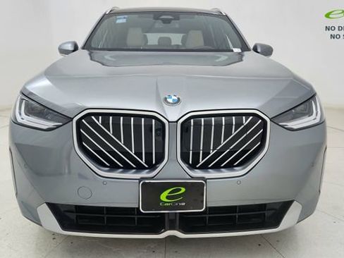 Used 2025 BMW X3 xDrive30i AWD/4WD image 2