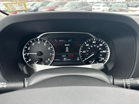 Used 2025 Nissan Frontier S w/ S Utility Package image 14