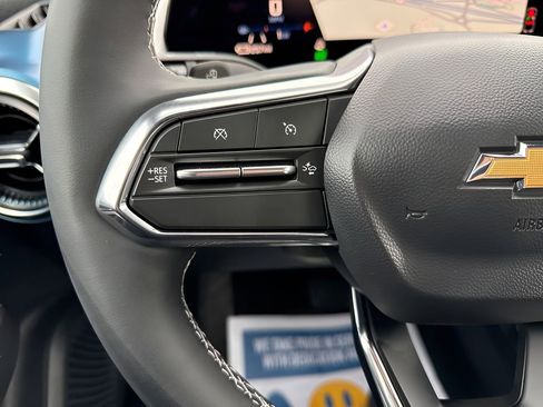 New 2026 Chevrolet Equinox EV LT image 27