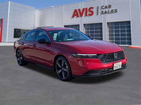 Used 2024 Honda Accord Sport image 3