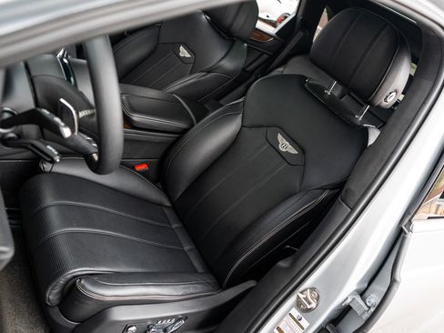 Certified 2023 Bentley Bentayga AWD/4WD image 25