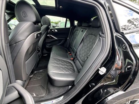 Used 2024 BMW X6 xDrive40i w/ Premium Package AWD/4WD image 21