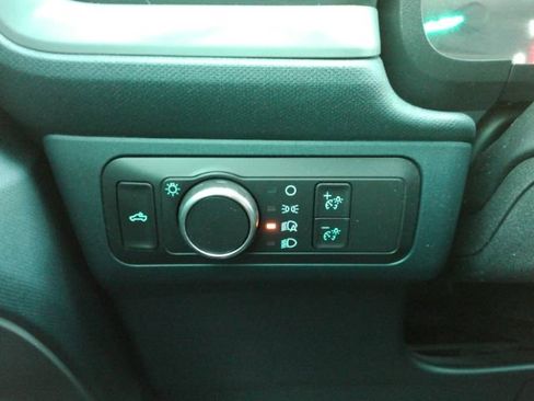 Used 2022 Ford Maverick XL image 29