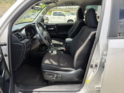 Certified 2024 Toyota 4Runner TRD Off-Road image 19