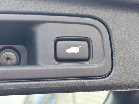 Used 2021 Honda Pilot Touring image 8