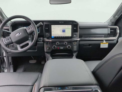 New 2026 Ford F250 Lariat w/ Black Appearance Package image 5