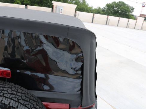Used 2010 Jeep Wrangler Rubicon w/ PWR Convenience Group AWD/4WD image 82