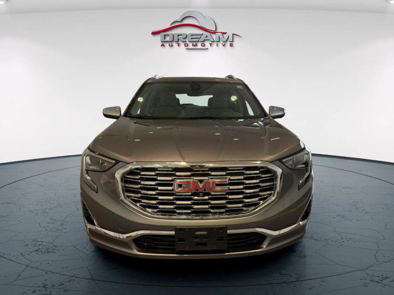 Used 2019 GMC Terrain Denali w/ Advanced Safety Package AWD/4WD image 3