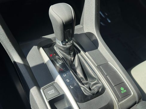 Used 2020 Honda Civic LX image 25