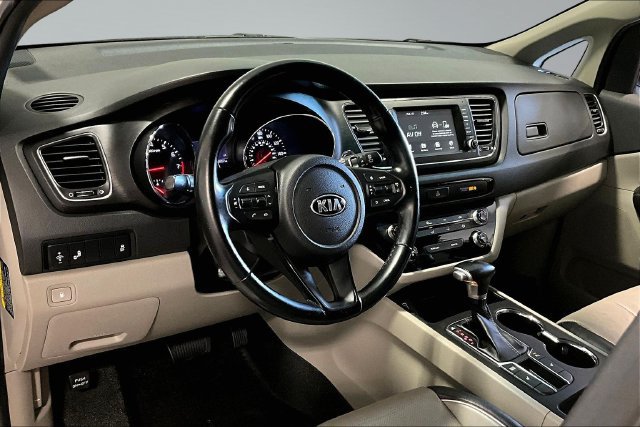 Used 2019 Kia Sedona EX FWD image 17