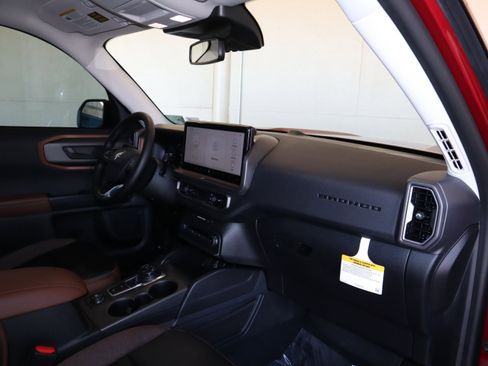 New 2025 Ford Bronco Sport Outer Banks AWD/4WD image 38