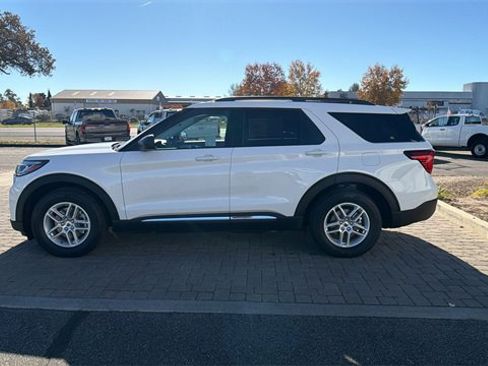 New 2025 Ford Explorer Active w/ Active Comfort Package image 4