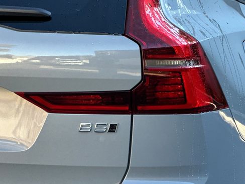 New 2026 Volvo XC60 B5 Ultra w/ Climate Package image 7