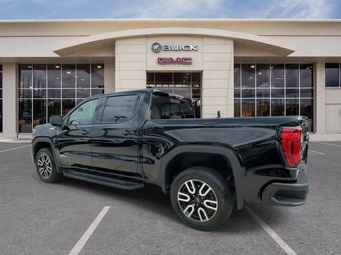Used 2023 GMC Sierra 1500 AT4 w/ Technology Package AWD/4WD image 10