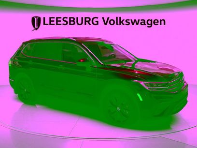 Used 2024 Volkswagen Tiguan SE
