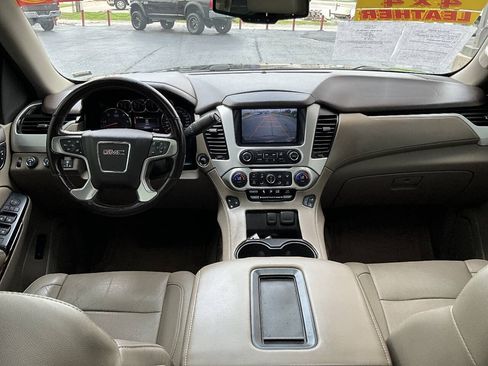 Used 2015 GMC Yukon XL SLT w/ Open Road Package AWD/4WD image 14