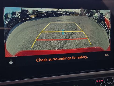 Used 2025 Toyota Camry XLE image 14