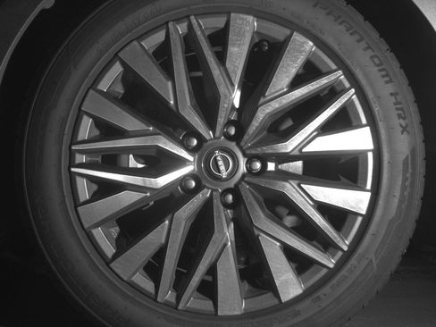 Used 2025 Nissan Altima 2.5 SV image 12