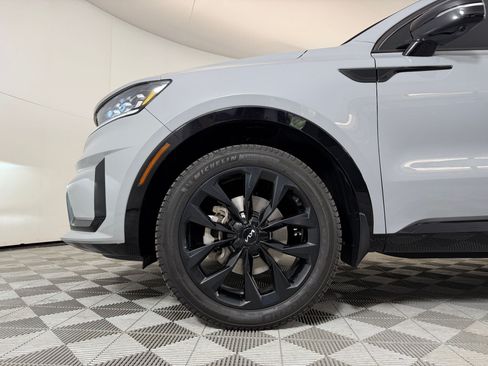 Used 2023 Kia Sorento SX AWD/4WD image 12
