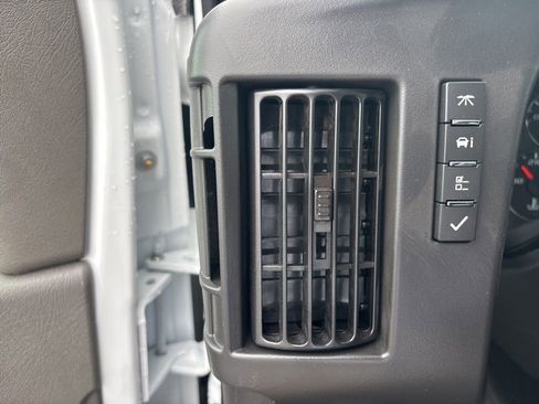New 2025 Chevrolet Express 2500 w/ Driver Convenience Package RWD image 20