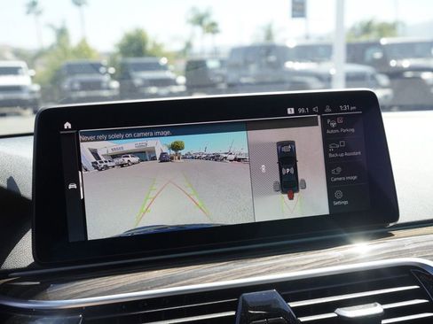 Used 2021 BMW 530i w/ M Sport Package image 15