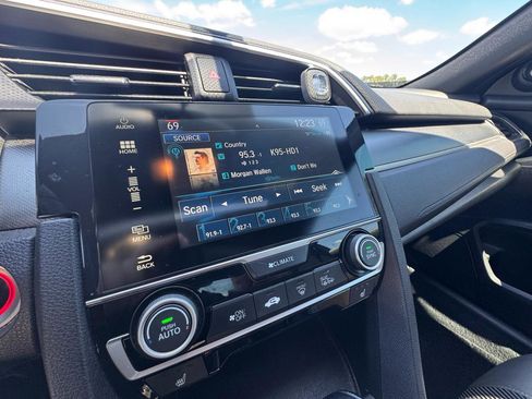 Used 2018 Honda Civic EX-T image 19