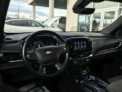 Used 2022 Chevrolet Traverse High Country image 11