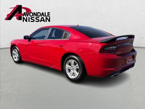Used 2017 Dodge Charger SE w/ Popular Equipment Group RWD image 2
