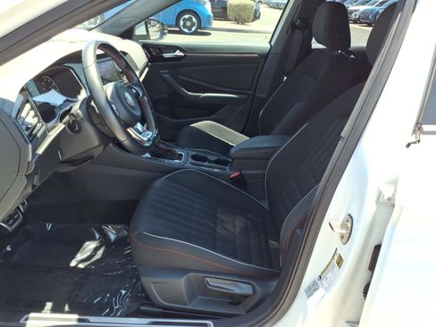 Used 2019 Volkswagen Jetta GLI FWD image 20