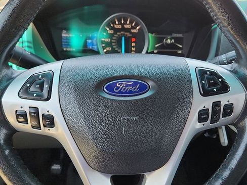 Used 2014 Ford Explorer XLT w/ Equipment Group 202A AWD/4WD image 24