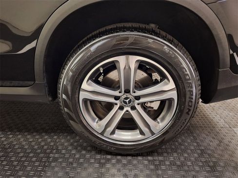 Used 2019 Mercedes-Benz GLC 350e 4MATIC image 22
