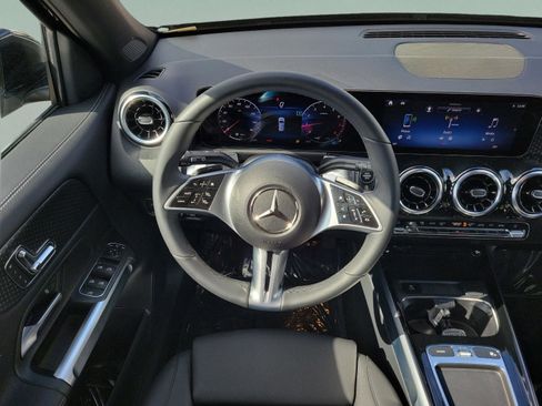 Certified 2025 Mercedes-Benz GLB 250 image 18