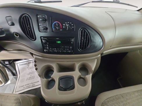 Used 2002 Ford E-350 and Econoline 350 XLT image 11