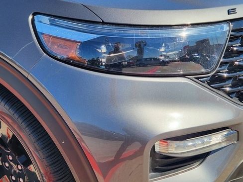 Used 2023 Ford Explorer ST-Line w/ Class IV Trailer Tow Package image 9