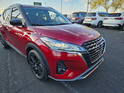 Used 2022 Nissan Kicks SR FWD image 3