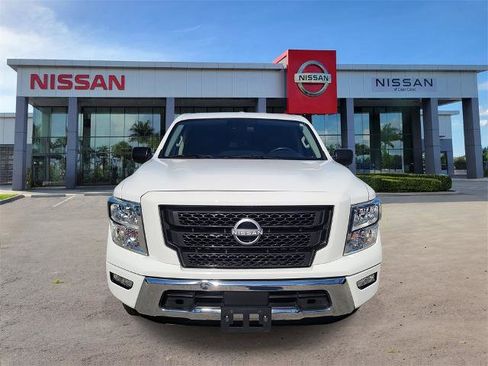 Certified 2023 Nissan Titan SV image 11