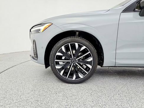 New 2026 Volvo XC60 B5 Ultra w/ Protection Package Premier image 33