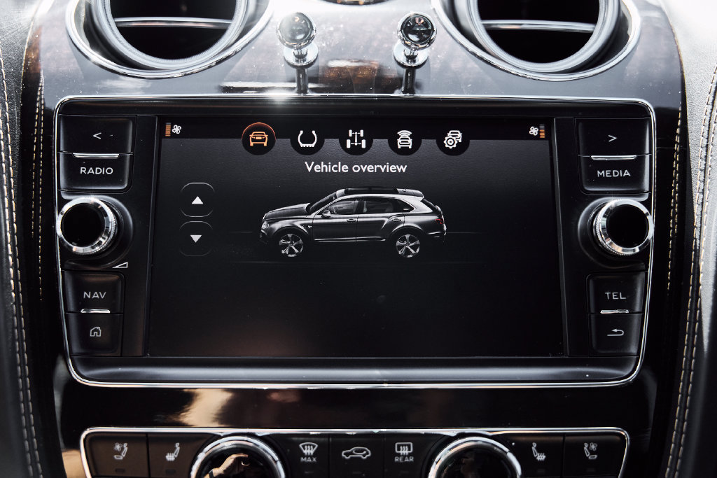 Used 2017 Bentley Bentayga AWD/4WD image 69