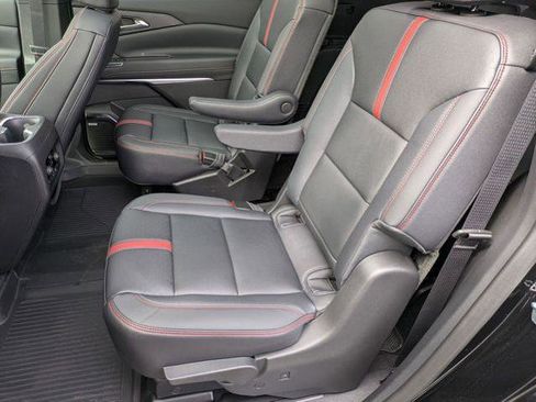 New 2026 Chevrolet Traverse RS w/ LPO, Floor Liner Package image 28