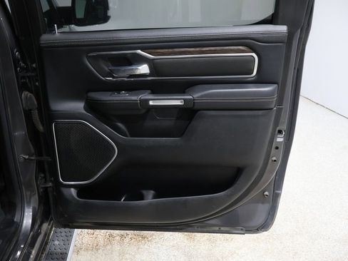 Used 2019 RAM 1500 Laramie image 22