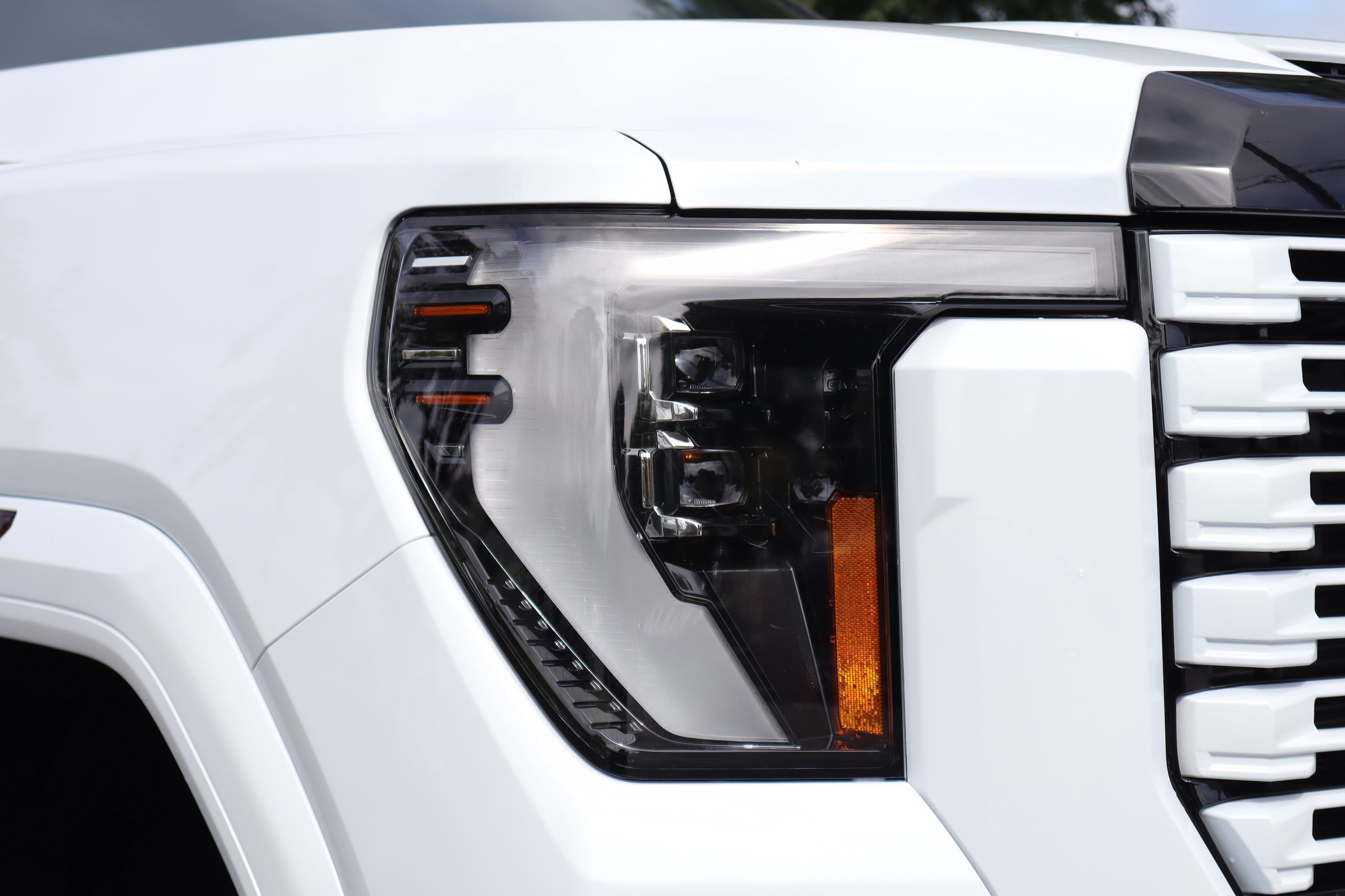 Used 2026 GMC Sierra 2500 Denali Ultimate AWD/4WD image 32