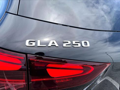 Used 2025 Mercedes-Benz GLA 250 image 53