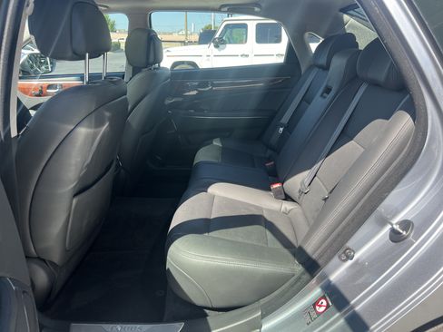 Used 2014 Hyundai Equus Signature RWD image 33